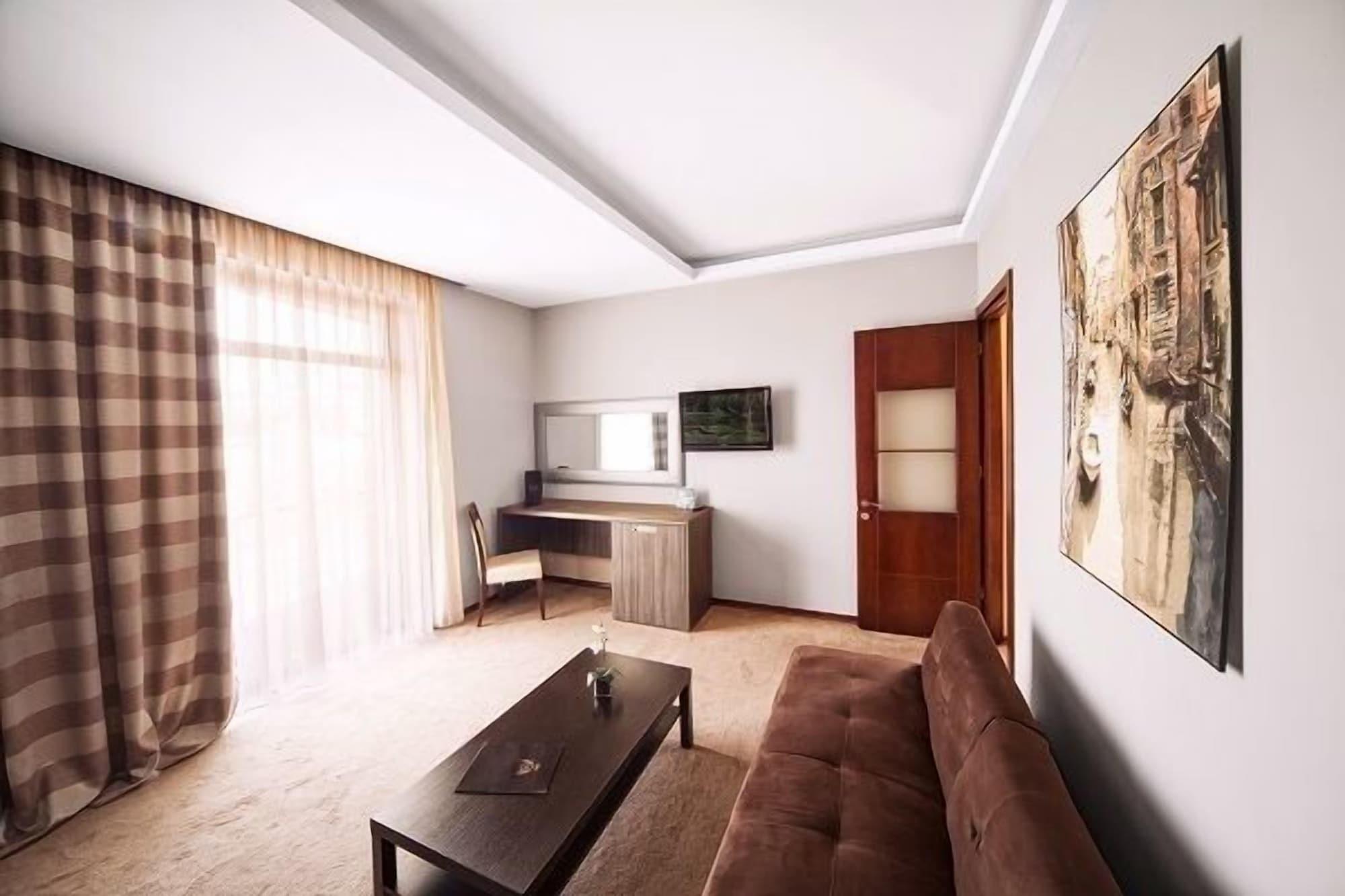 Cruise Hotel Tbilisi Luaran gambar