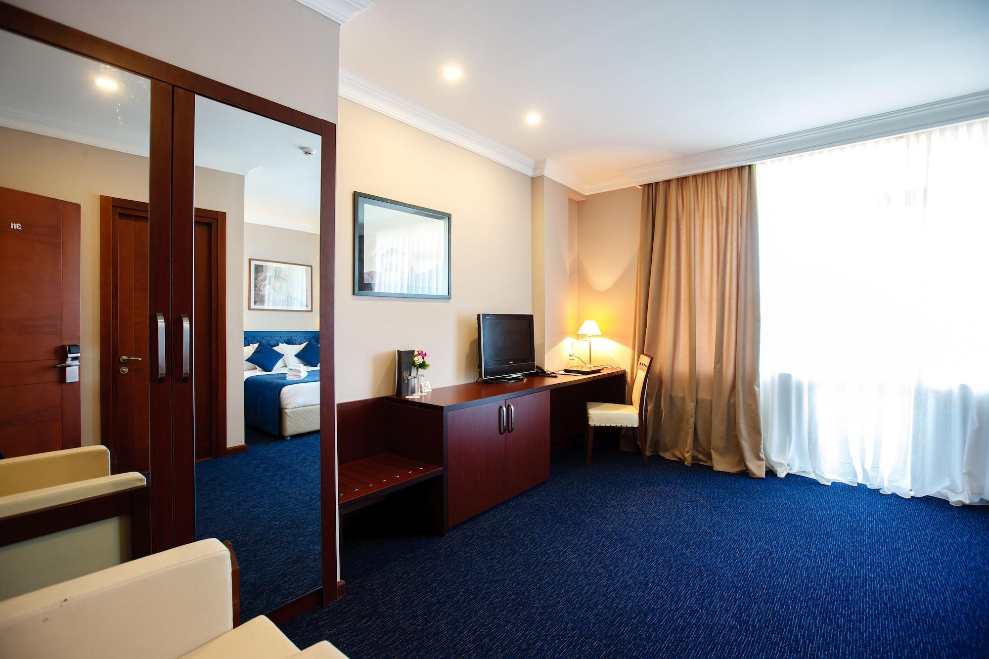 Cruise Hotel Tbilisi Luaran gambar